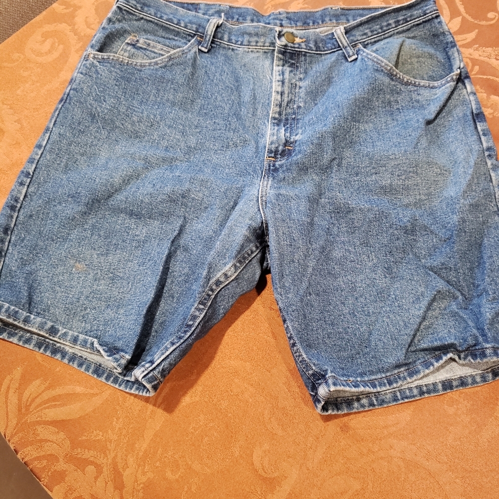 Wrangler Size 38 Blue Denim Men's Shorts